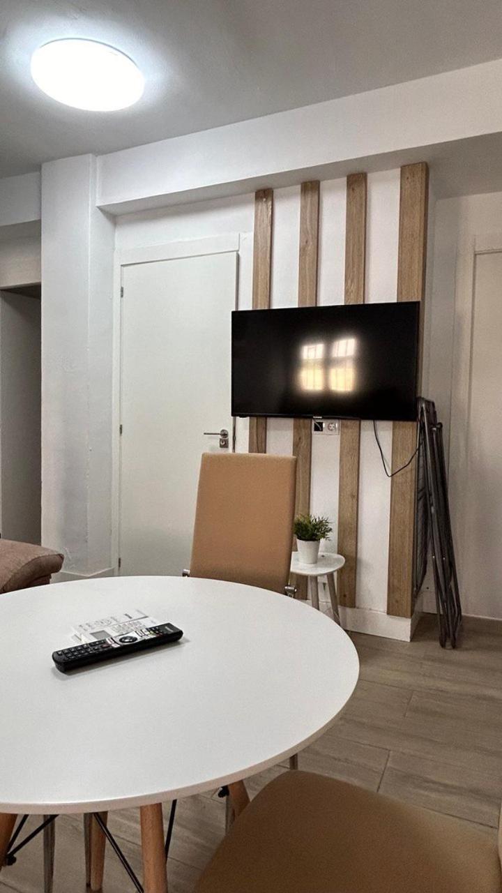 Piso Compartido Delyrent Acosta Hostel Jaen Ngoại thất bức ảnh